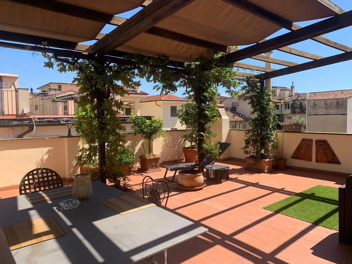 Florence Terrace Apartment